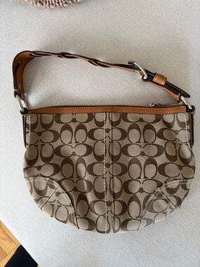 Coach Canvas Shoulder Bag in Khaki and Tan